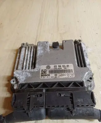 Volkswagen PASSAT B6 Engine control unit/module 03G906021AN 1039S08879 0281012085
