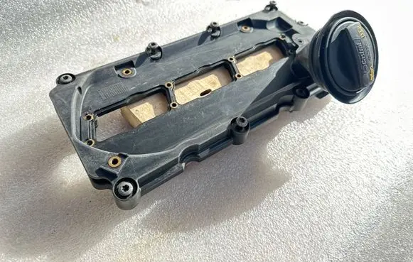 Audi A6 S6 C6 4F Rocker cam cover 059103482C