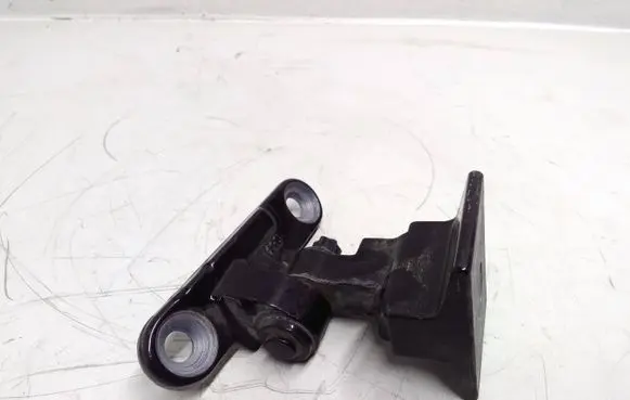 Rear door upper hinge