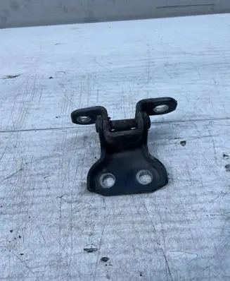 Lexus IS 220D-250-350 Front door upper hinge 