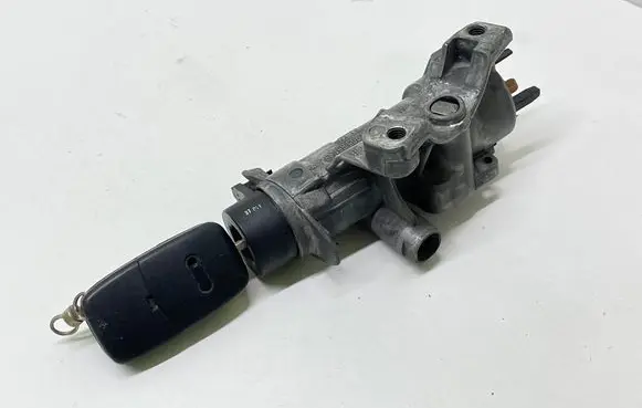 Audi A6 S6 C5 4B Ignition lock 4B0905851B