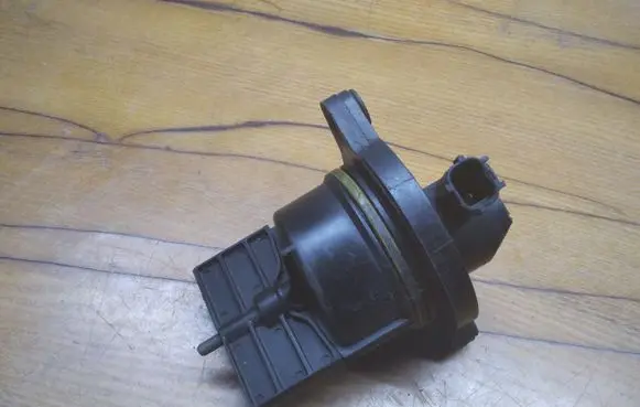 Jaguar S-Type Other engine bay part XW4E9L490AD