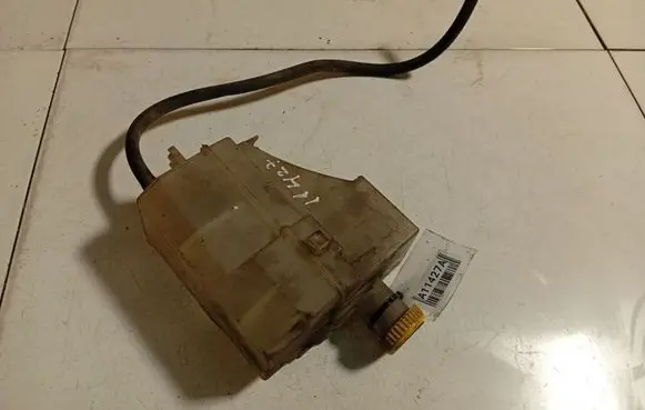 Nissan Micra Coolant expansion tank/reservoir