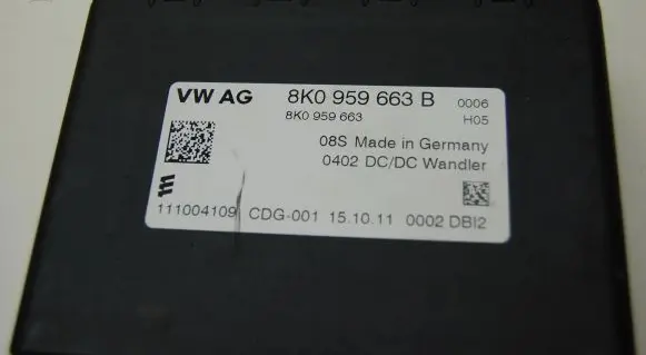Audi A4 S4 B8 8K Voltage converter/converter module 8K0959663B