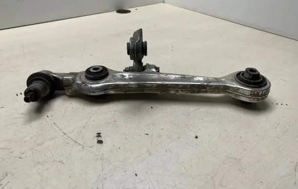 Skoda Superb B5 (3U) Front lower control arm/wishbone