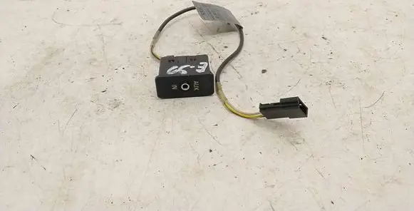 BMW 3 E90 E91 AUX in-socket connector 6930561