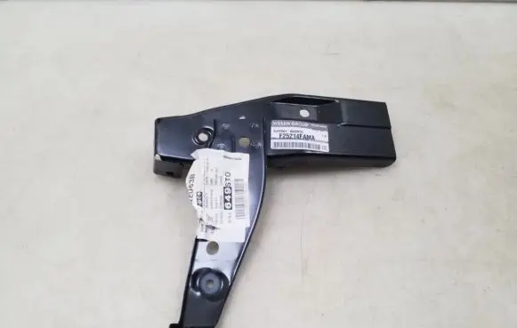 Nissan e-NV200 Headlight/headlamp mounting bracket F25124FAMA