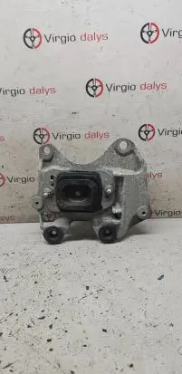 Renault Laguna III Gearbox mount 8200689120