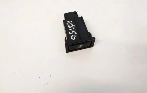 Toyota Avensis T250 Fuel tank opening switch 156795