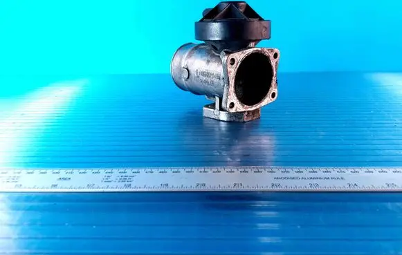 Mercedes-Benz Vito Viano W639 EGR valve A6680900454