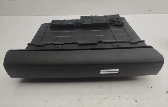 Citroen C4 III e-C4 Glove box 9833549680