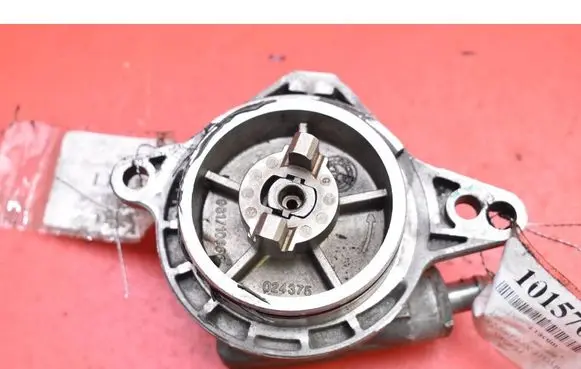 BMW 3 E46 Vacuum pump 2249939