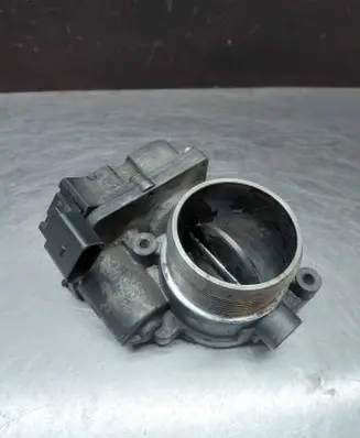 Audi A5 8T 8F Throttle valve 4E0145950D