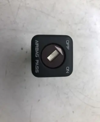 Peugeot 3008 I Passenger airbag on/off switch 96413912XT