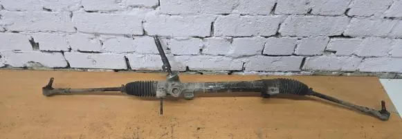 Toyota Avensis T250 Steering rack 25906185