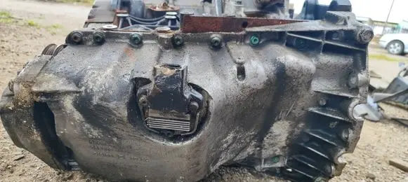 Volkswagen PASSAT B5.5 Oil sump 06B103603N