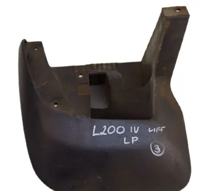 Mitsubishi L200 Front mudguard 5370B203