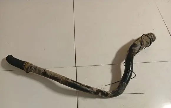Saab 9-3 Ver2 Fuel tank filler neck pipe P12804869