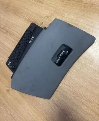 BMW 5 E39 Glove box lid/cover 