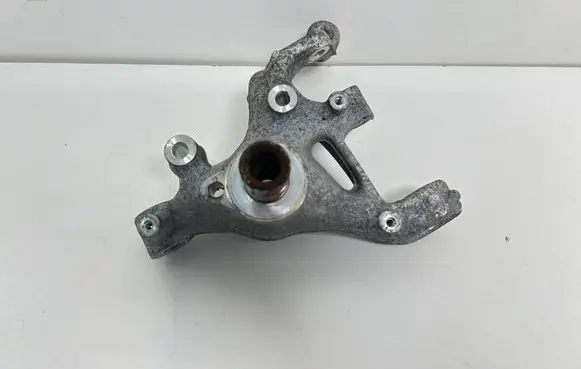 Audi Q3 F3 Stub axle 5QF505436G 5QF505434C