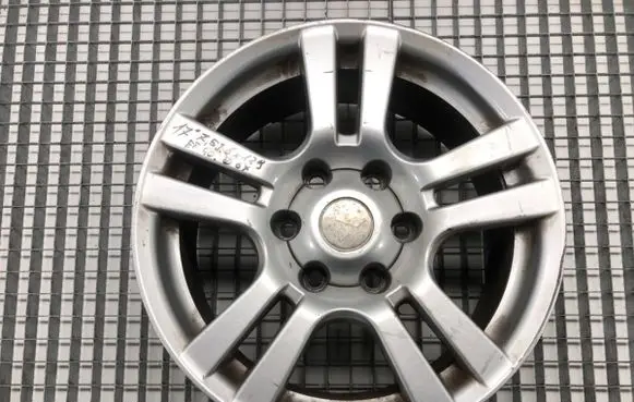 Mitsubishi Pajero R17 alloy rim 