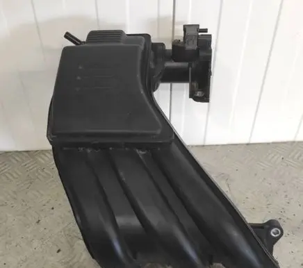 Nissan Micra Intake manifold 