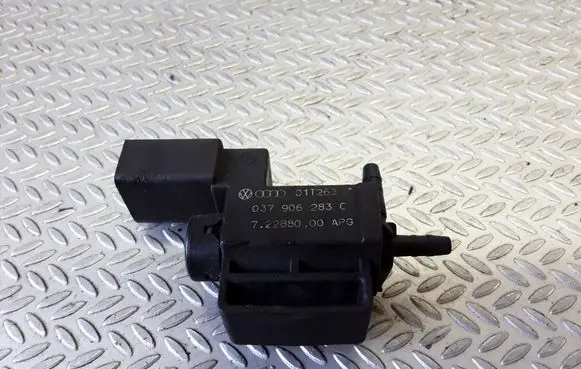 Audi A4 S4 B6 8E 8H Valve vacuum 037906283C