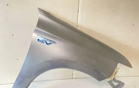 Mitsubishi Outlander Fender
