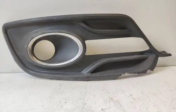 Renault Megane III Front fog light trim/grill 261A25882R 261A24631R