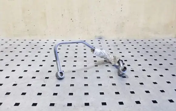 Ford Kuga II Coolant pipe/hose 