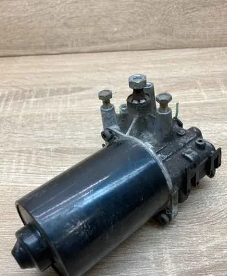 Audi A6 S6 C5 4B Wiper motor 4B1955113
