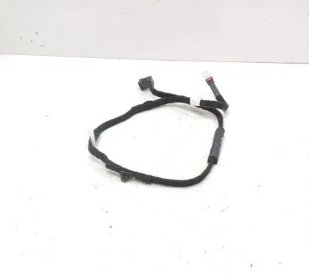 Tesla Model S USB socket connector 162412900D ICT202246002297
