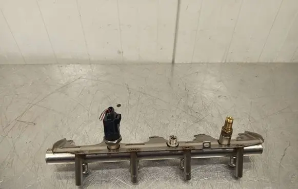 Audi A6 S6 C6 4F Fuel main line pipe 06F133317G