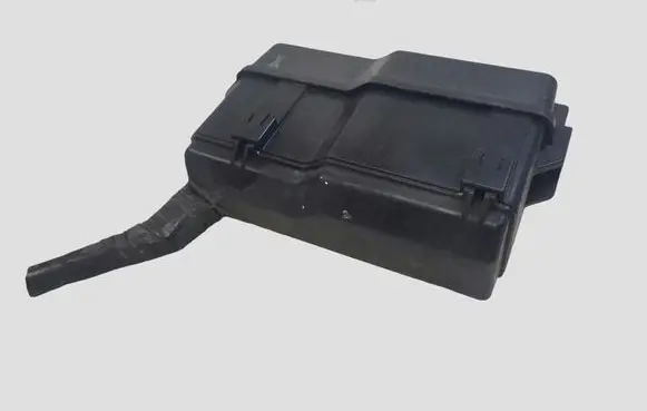 Toyota Corolla Verso E121 Relay mounting block