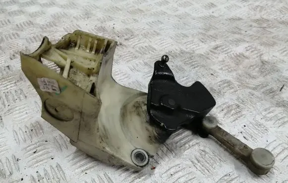 Citroen C3 Aircross Gear shift cable bracket 