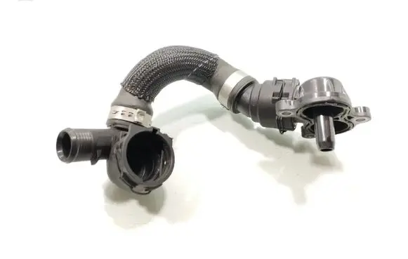 Mini Cooper Countryman F60 Engine coolant pipe/hose 8631943