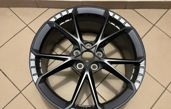 R19 alloy rim