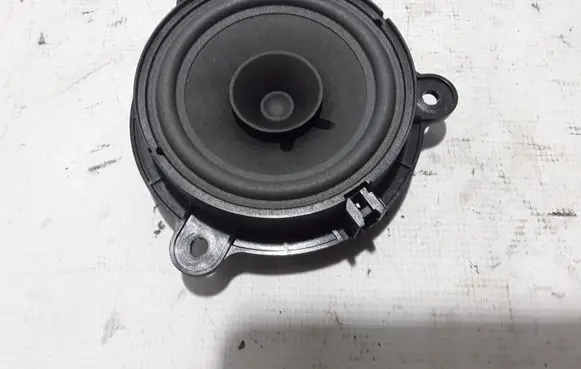 Renault Zoe Front door high frequency speaker 28144522R