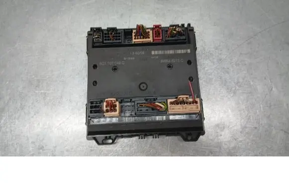 Skoda Fabia Mk1 (6Y) Comfort/convenience module 6Q1937049C