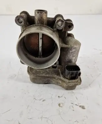 Opel Zafira B Electric throttle body valve 17405B5399