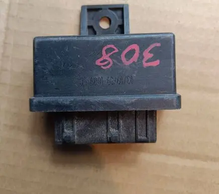 Peugeot 308 Fuel injection pump control unit/module 240107