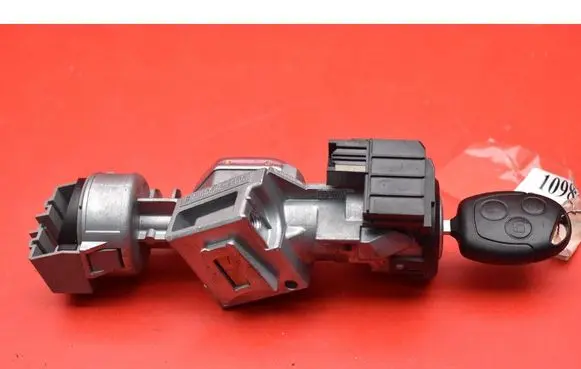 Ford Focus C-MAX Ignition lock 3M513F880AB
