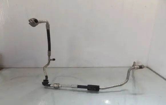 Volkswagen Polo IV 9N3 Air conditioning (A/C) pipe/hose