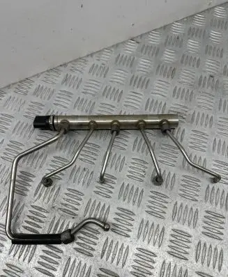 BMW 3 F30 F35 F31 Fuel main line pipe 7585411