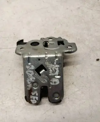 Volkswagen Jetta VI Tailgate/trunk/boot lock/catch/latch