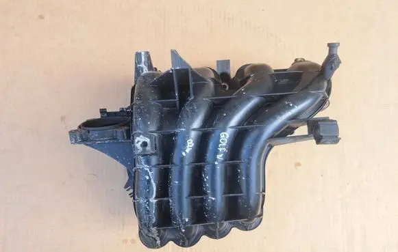 Volkswagen Golf IV Intake manifold