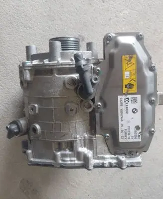 BMW X1 U11 Generator/alternator 5A9D366 Y0002966 25233610