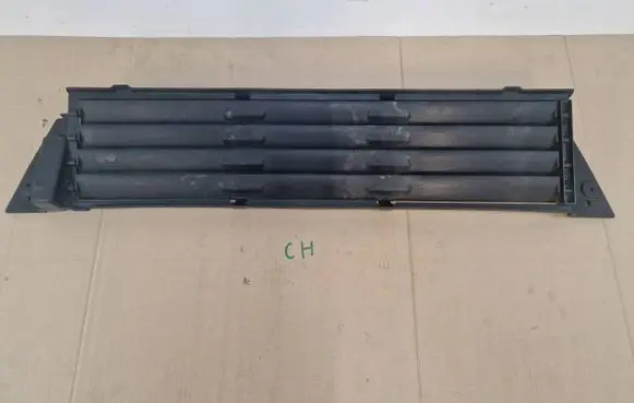 Land Rover Range Rover L460 Type LK Intercooler air guide/duct channel M8E28475APIA22