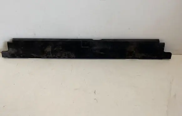 BMW 3 F30 F35 F31 Radiator trim 7600543 17117600543