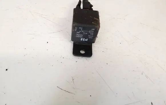 Audi A3 S3 8L Other relay s0705